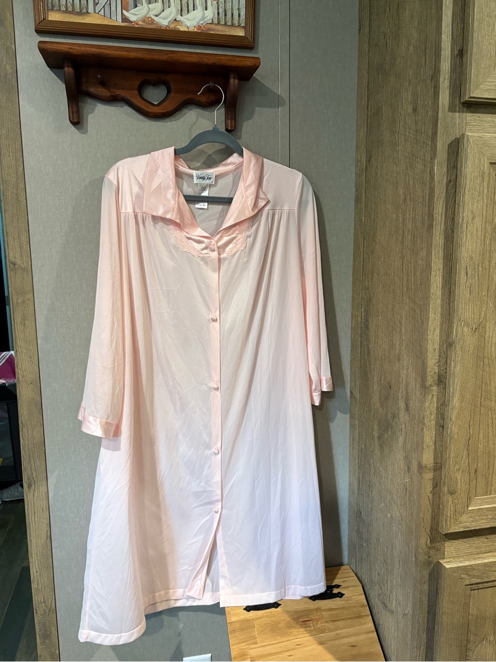 Vintage perfect condition Vanity Fair night gown